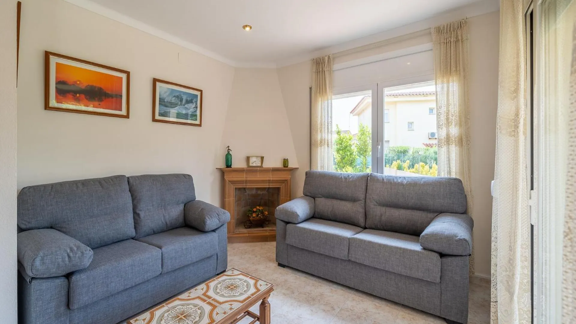 5 Bedroom Villa In L' Escala